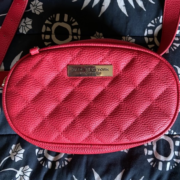 Marc New York Andrew Marc Red Quilted Faux Leather Waist Belt Bag 8.5"W x 6"H - Picture 2 of 6